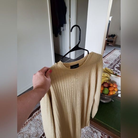 Gold glittered oversized sweater - Picture 8 of 11